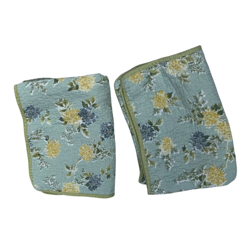 Laura Ashley floral quilted PAIR 2 standard pillow shams excellent condition